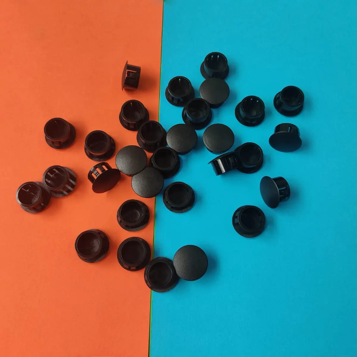 ZYYC Black Hole Plugs 16mm (5/8 Inch) Plastic Hole Plugs, 30 Pcs | For Furniture Cabinet Insert End Caps - view 5