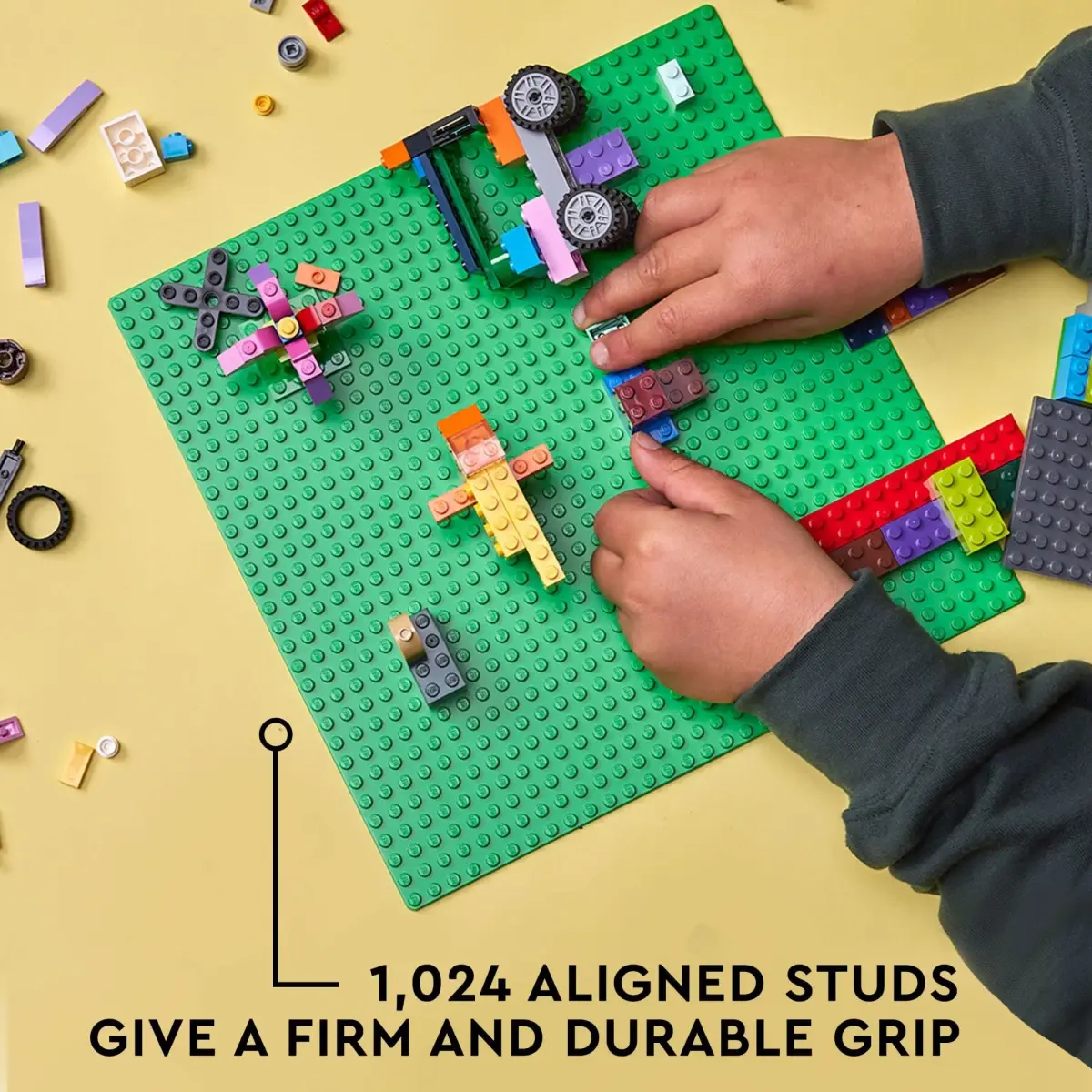 LEGO Classic Green Baseplate 32x32 Studs | ASTM-Tested Educational Toy for Kids 4+ - view 4