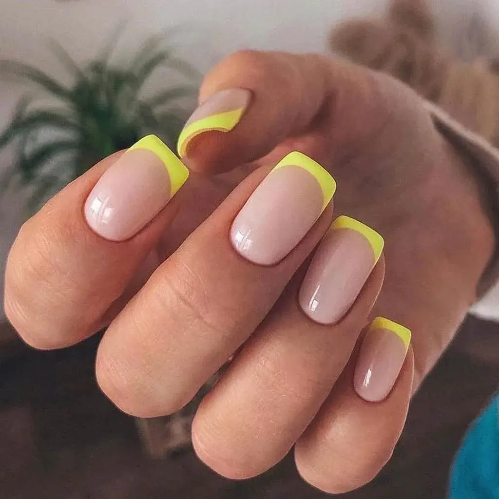 RikView Oval French Tip Nails 24 PCS Glossy Yellow | Full Cover Acrylic False Nails - main product image