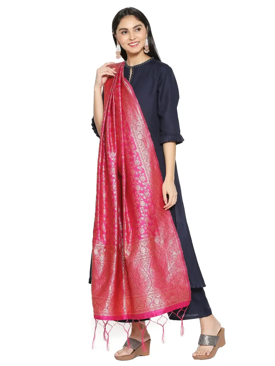 DUPATTA BAZAAR Red Banarasi Silk Dupatta with Floral Weaving 2.29 m (2.5 yd) - view 4