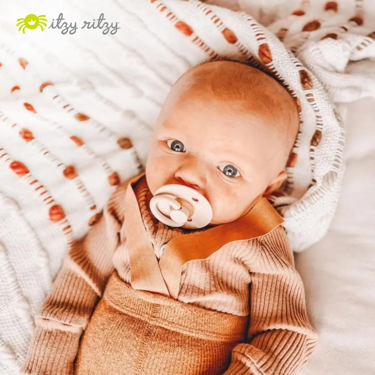 Itzy Ritzy Natural Rubber Pacifiers for 0–6 Mos | BPA-Free, Chic & Soothing - view 7