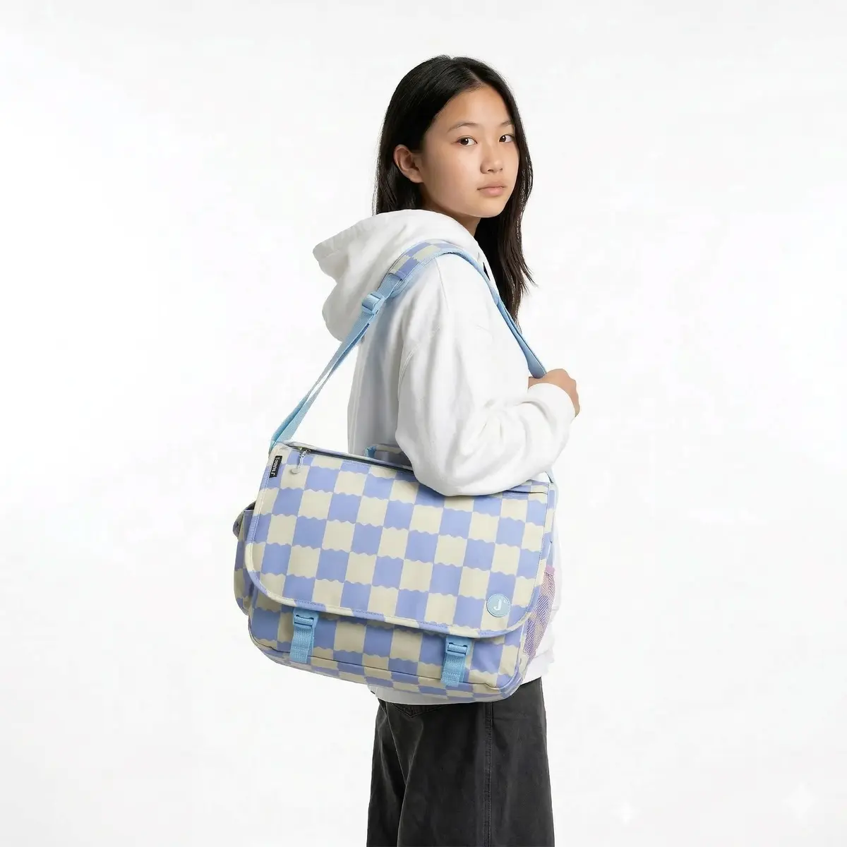 J World New York Thomas Laptop Messenger Bag for Women | Water-Resistant 22.6L, Padded Laptop Sleeve, Stylish & Durable - view 2