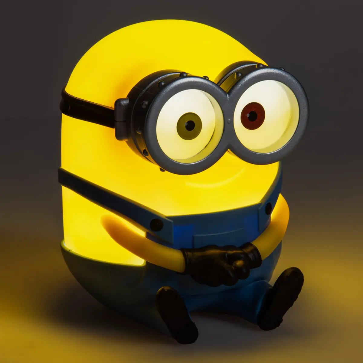 Paladone Minions Bob Light 11.5cm (4.5in) | Officially Licensed LED Figurine Lamp for Despicable Me Fans - view 4