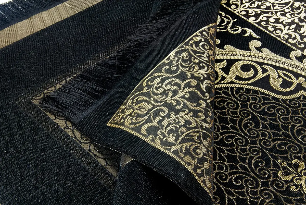 ihvan online Purple Prayer Rug with Beads - 117cm x 71cm (46" x 28") | Soft Taffeta Islamic Janamaz - view 7