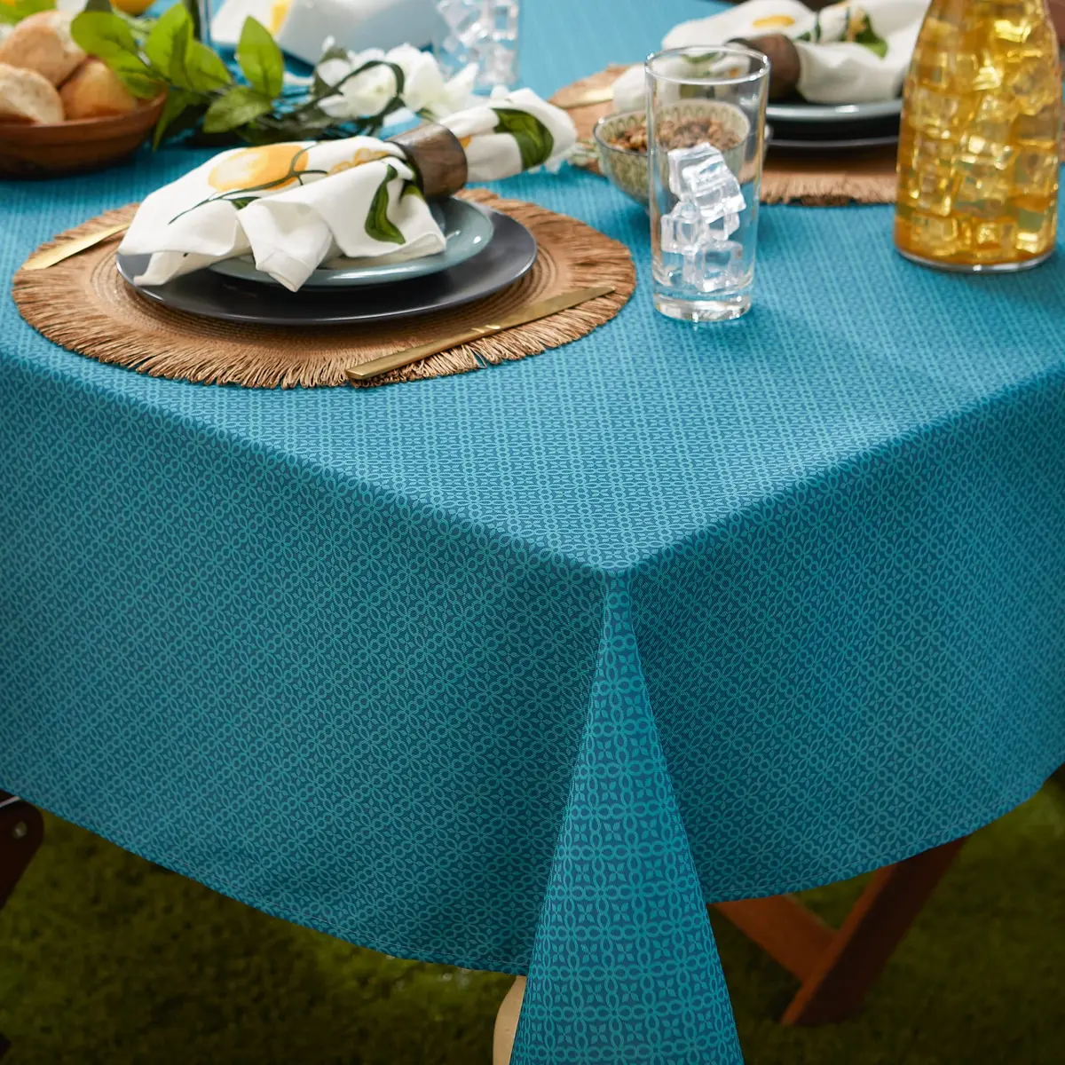 DII Tonal Lattice Zipper Tablecloth 60x84 inches (152x213 cm) | Outdoor & Indoor Use - view 4