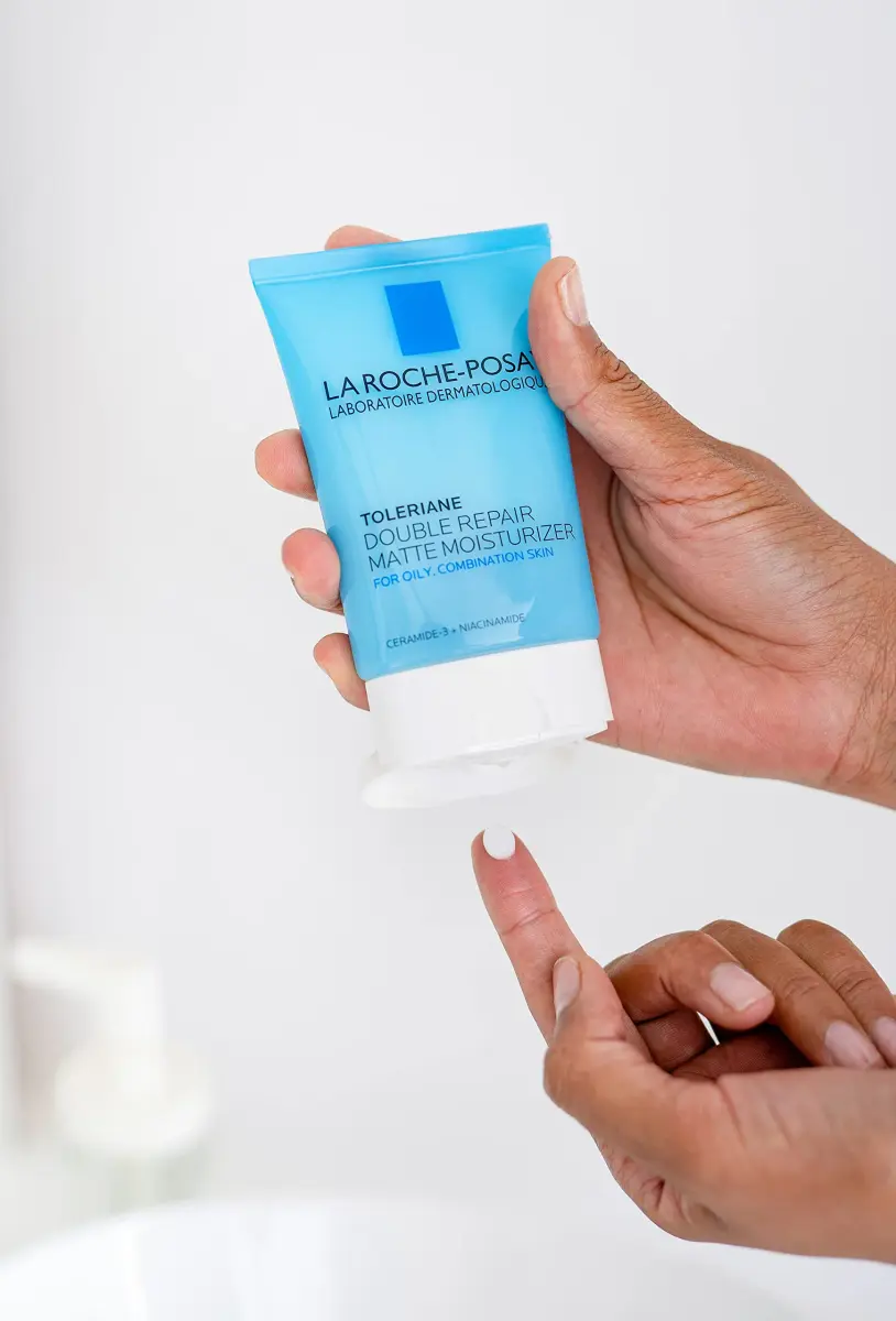 La Roche-Posay Toleriane Double Repair Matte Face Moisturizer 100ml (3.38 Fl Oz) | Controls Oil & Shine for Oily Skin - view 8