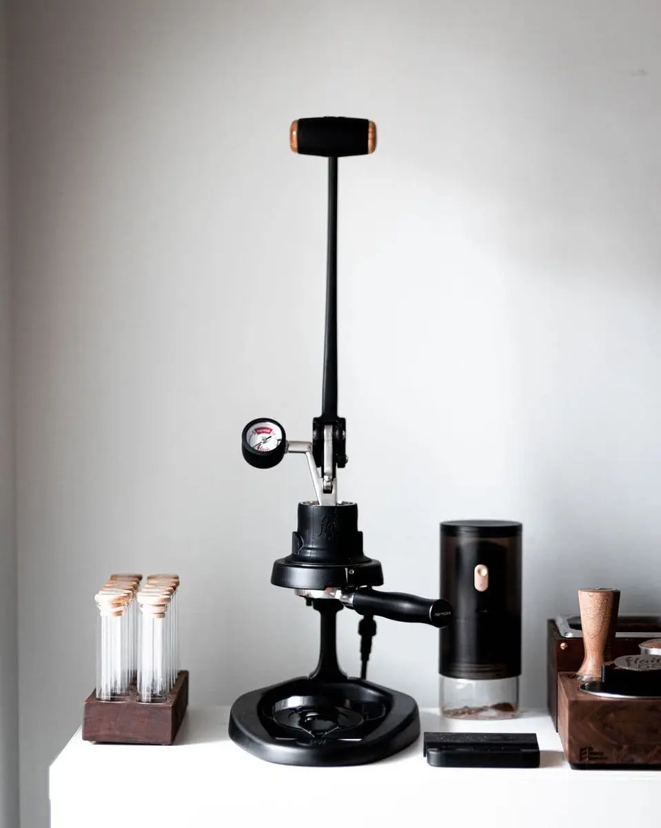 Normcore Black 18g Coffee Filter | Bottomless Portafilter for E61, Flair 58, ECM, Rocket, Sanremo, Synesso, Slayer, VBM Espresso Machines - view 6