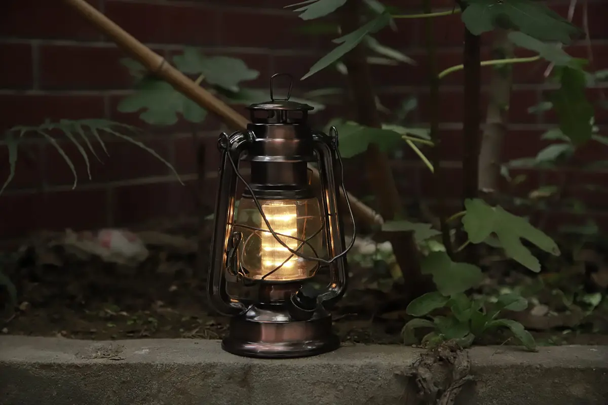 YAKii Vintage LED Hurricane Lantern 4.7"x9.5" (Copper 2 Pack) | Battery Operated Dimmer Switch for Rustic Ambiance - view 7
