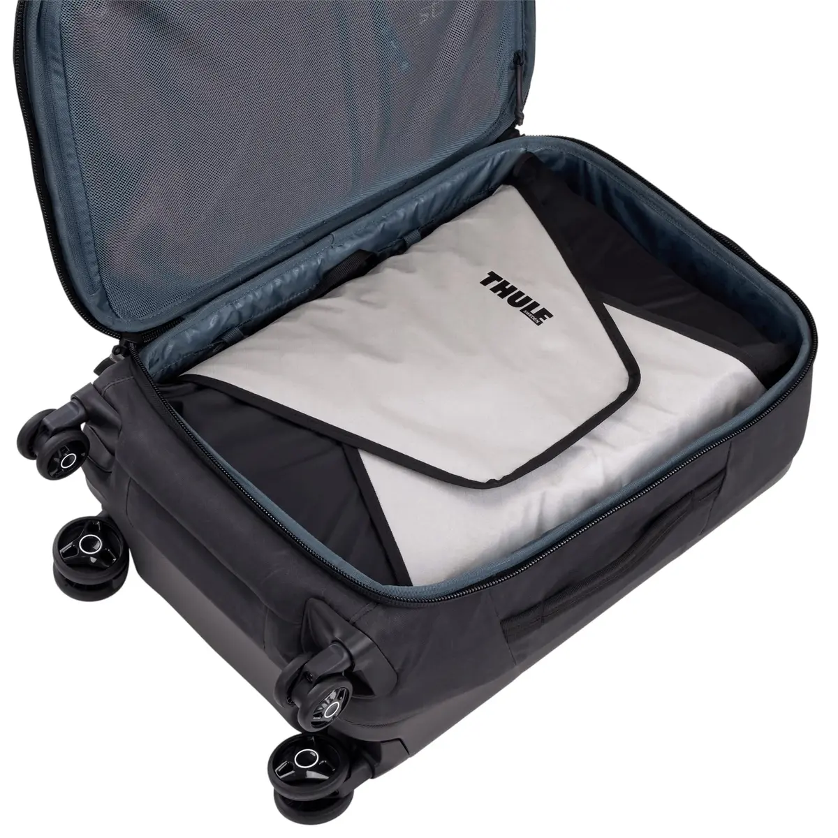 Thule Garment Folder | Maximize Packing Space & Minimize Wrinkles in Carry-On (70-120 chars) - view 5