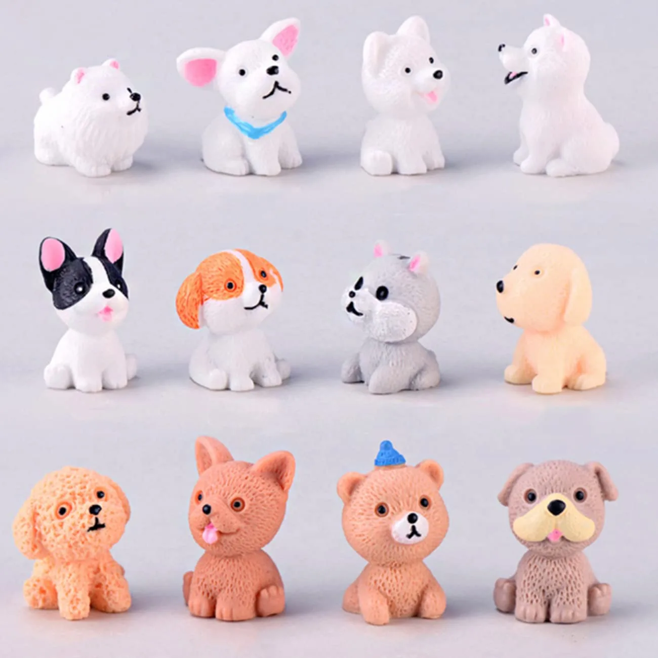 Figurines