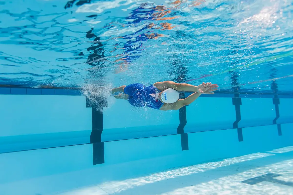 Arena Silicone Racing Swim Cap Men and Women Aquaforce Wave Large | Hydrodynamic Performance - view 8