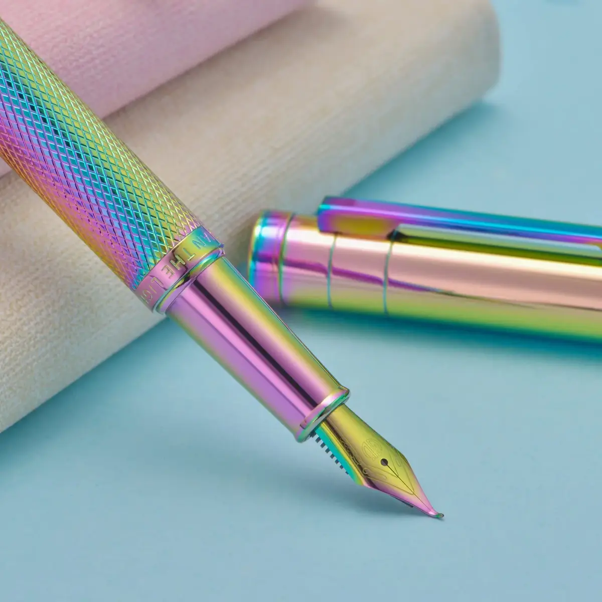 Asvine Hongdian Forest Fountain Pen Extra Fine Nib 0.38mm (13.8cm / 5.4in) | Smooth Ink Flow - view 7