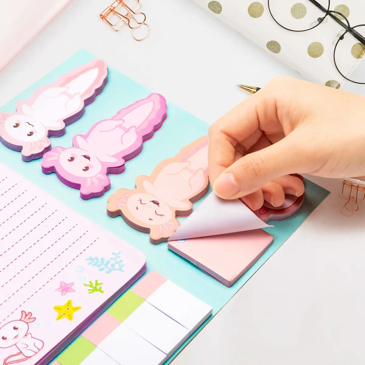 Xqumoi Axolotl Sticky Notes Set, 550 Sheets, Animal Mexican Walking Fish Shaped Self-Stick Notes Pads | Cute Teacher Gift - view 2