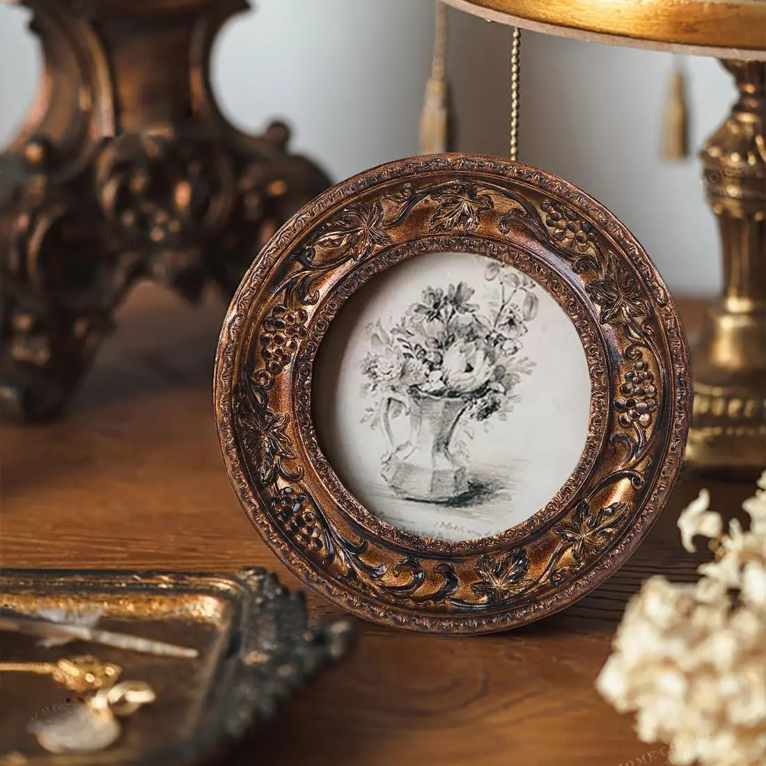 SIKOO Vintage Round Picture Frame 7.6cm (3x3 in) | Antique Bronze Gold Ornate Wall Decor - view 3