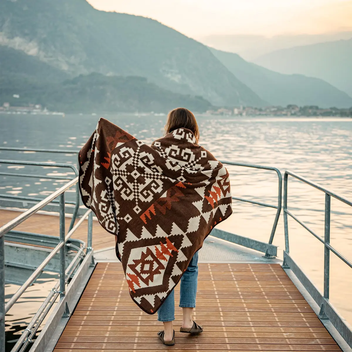 ACUSHLA Merino Wool Camping Blanket Aztec Brown | Breathable, Warm & Soft (70-120 chars) - view 7