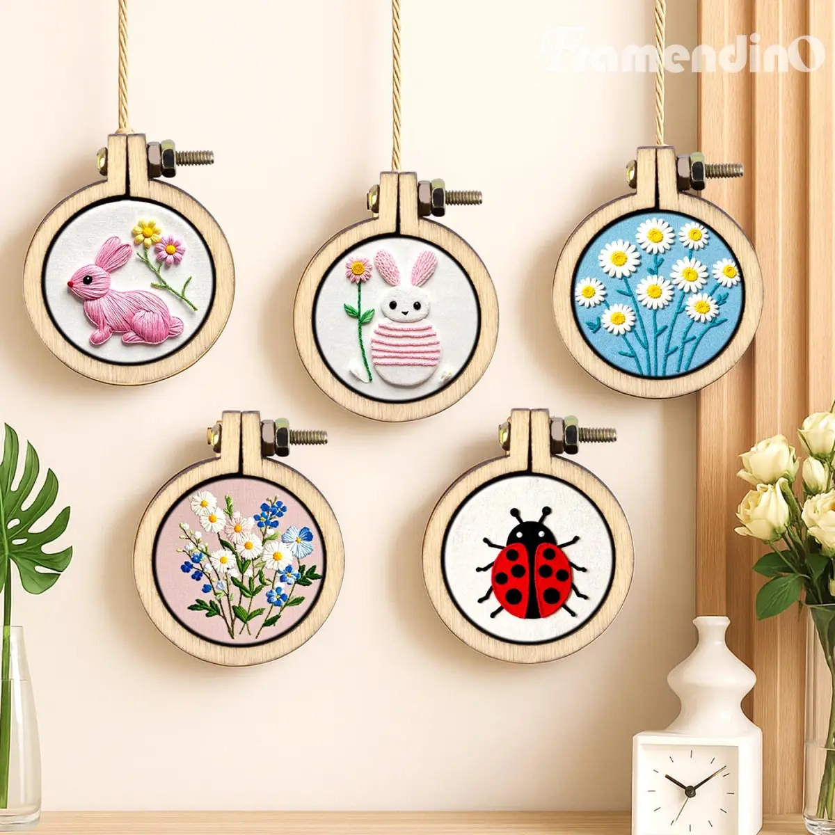 Framendino Mini Embroidery Hoops Wood Round Cross Stitch for Crafts Jewelry 20 Pack (2.9 cm / 2.5 cm) - view 9