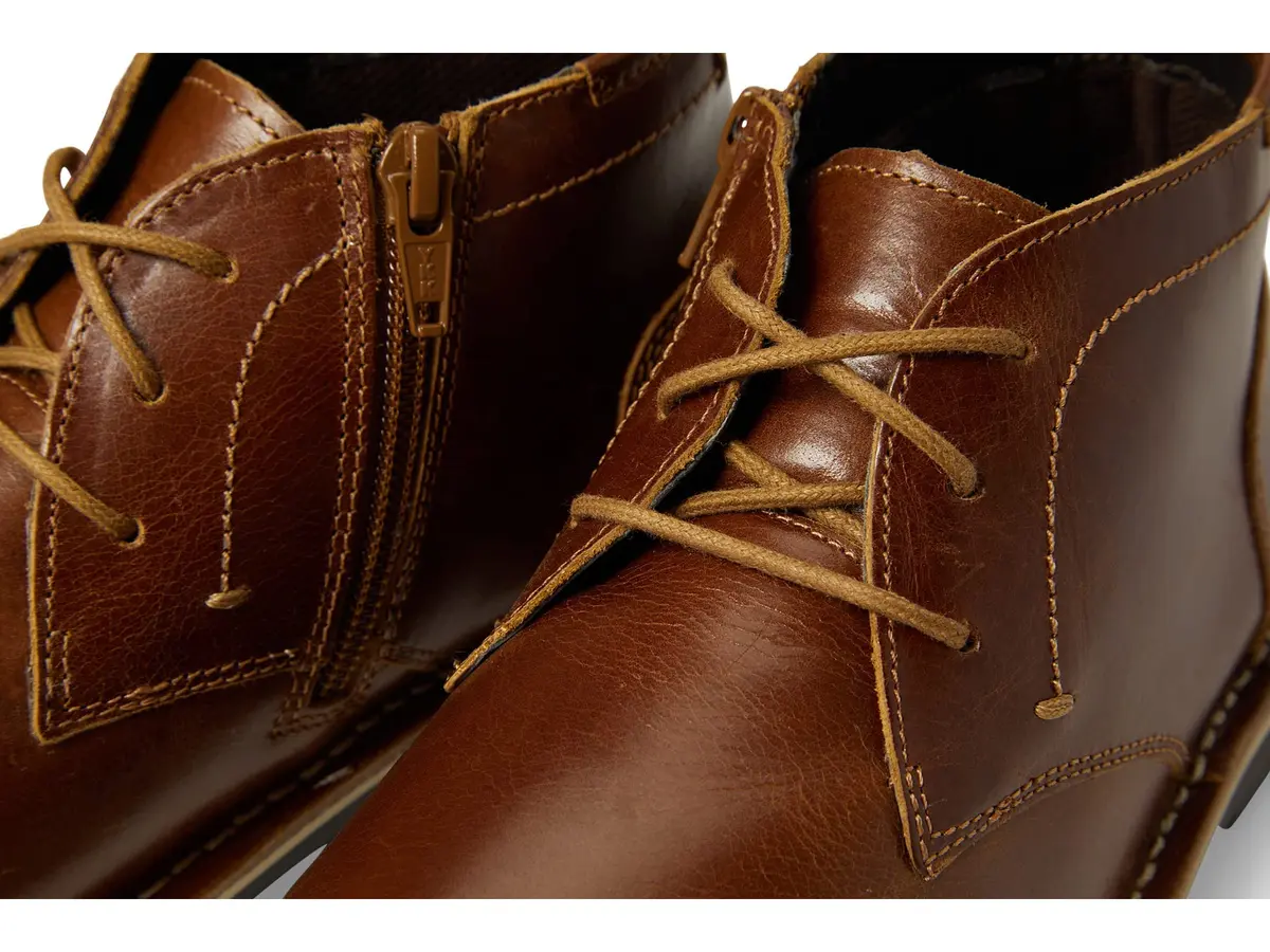 Steve Madden Boys Harkeen Chukka Boot, Cognac Leather, 11 | Classic Leather Design with Comfort - view 6
