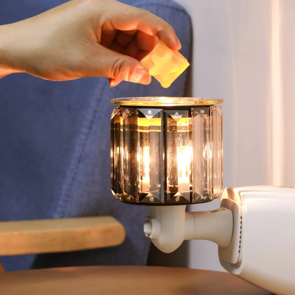 DRQ Plug in Wax Warmer- Crystal Accent, Modern Design, 3.4"L x 3.3"W x 4.2"H | Safe, Easy to Use - view 2