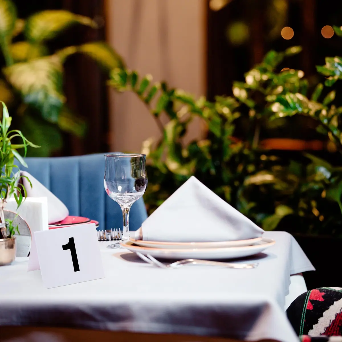 Tapix Restaurant Table Numbers 1-25 White | Durable Plastic Tent Markers for Events - view 4