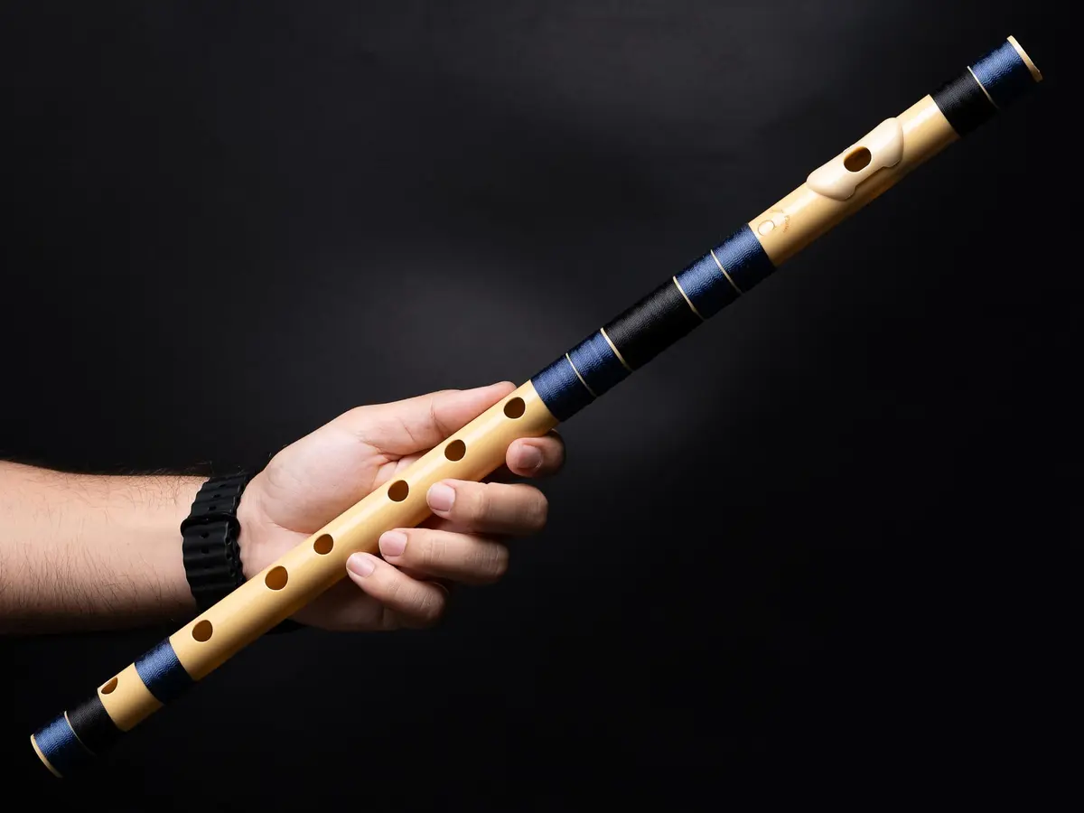 Radhe Flutes C Natural Bansuri | 49cm (19.3in) | Tuned to A=440Hz | PVC Fiber with Velvet Cover - view 8