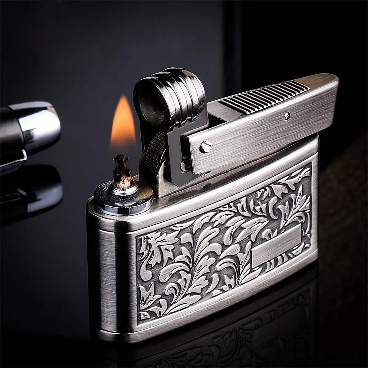 YANCONG Vintage Kerosene Lighter Retro Embossed Antique Style Petrol Lighter for Men (Silver) | Copper, Kerosene, 52*40*15mm - main product image