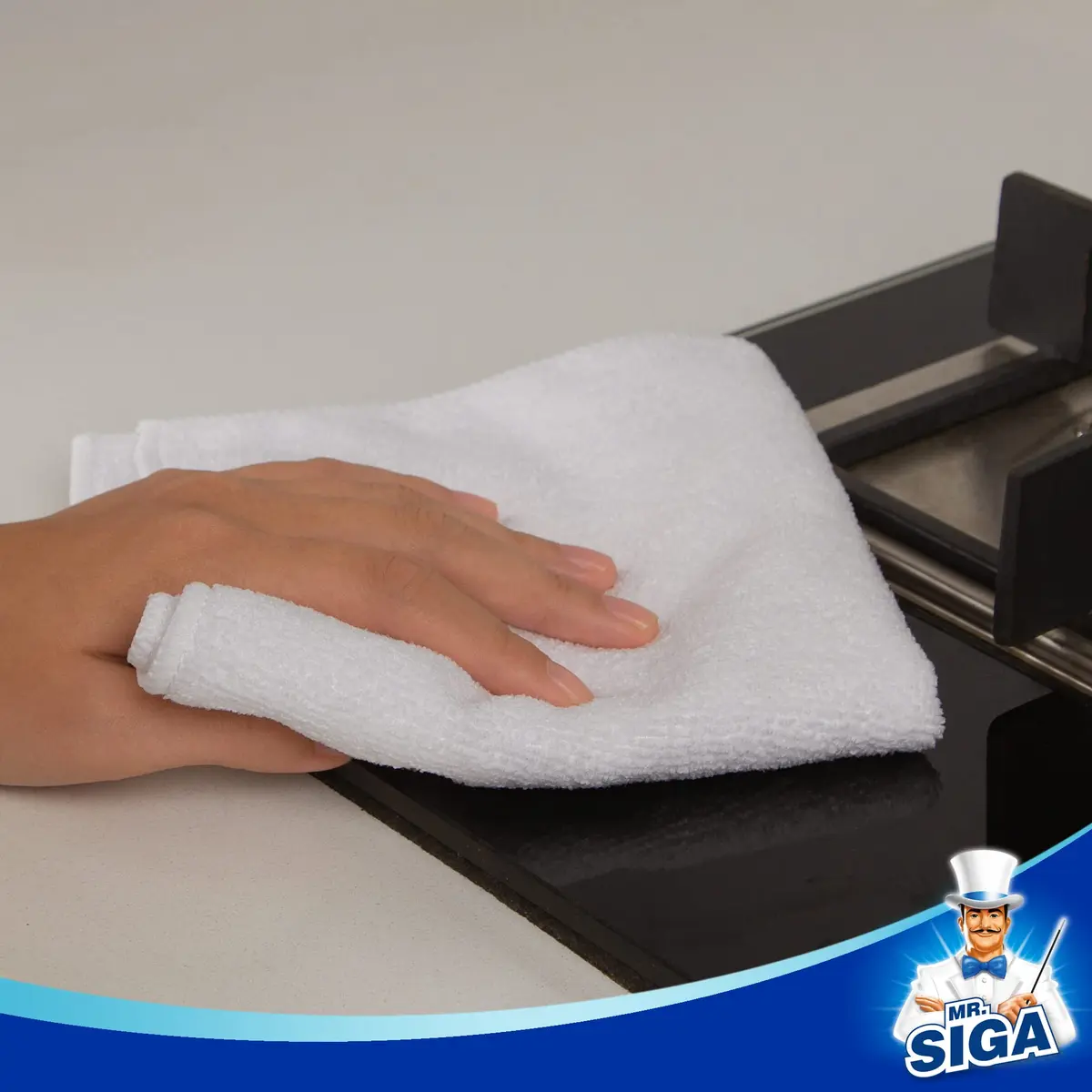 MR.SIGA Microfiber Cleaning Cloths, Streak Free Microfiber Towels, 12 Pack, 32cm x 32cm (12.6" x 12.6") | Absorbent & Lint-Free - view 7