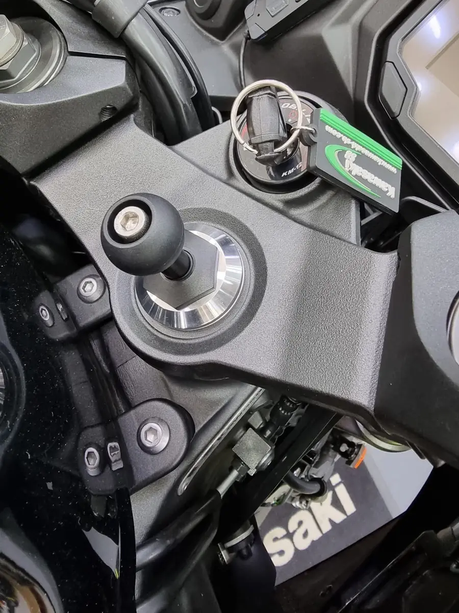 Mounts Lab Ninja Motorcycle Fork Stem Mount with 1-inch Ball for Kawasaki Ninja 12mm Hole | CNC Aluminum & TPU Rubber - view 5