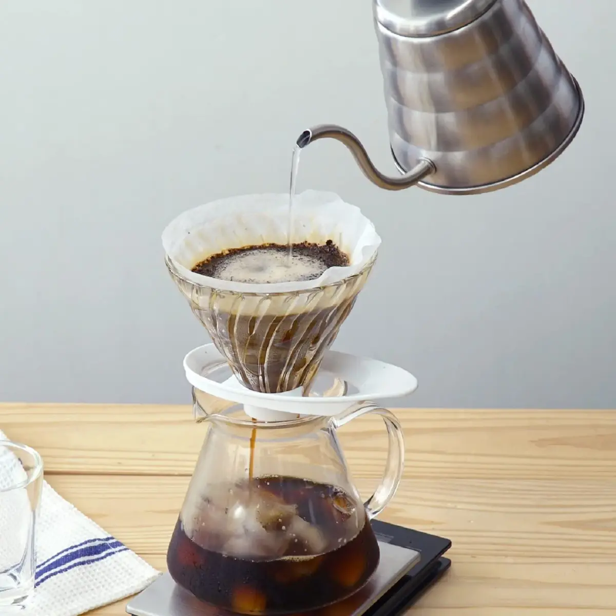 HARIO V60 Heat-resistant Glass Pour Over Coffee Dripper 600ml (0.6L) | Brew Coffee with Clarity - view 5