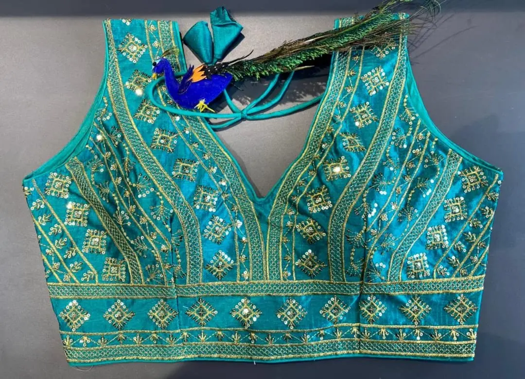 Pujia Mills Ladies Silk Sequin Sari Blouse V-Neck Padded 38 (100g) - view 6