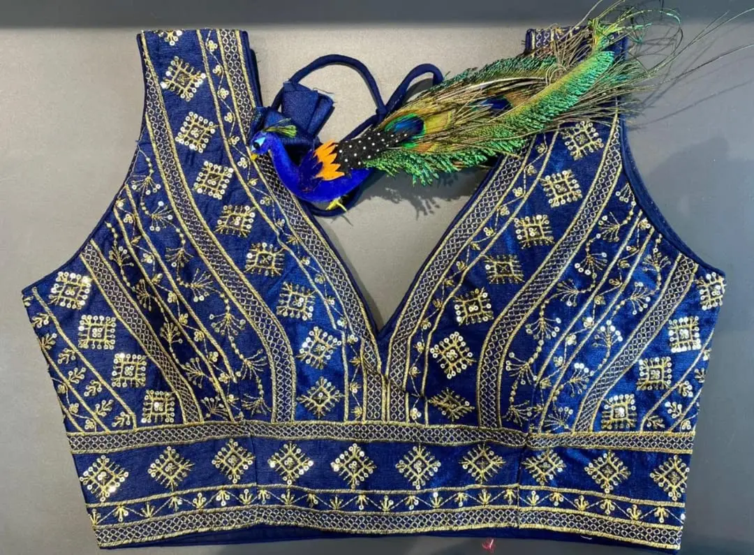 Pujia Mills Ladies Silk Sequin Sari Blouse V-Neck Padded 38 (100g) - view 6