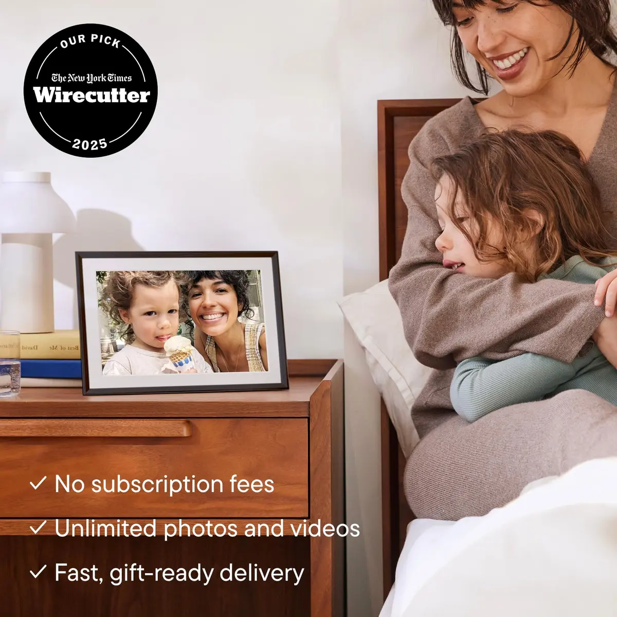 AURA Carver Mat HD Digital Picture Frame 25.65 cm (10.1") | Wirecutter's Best Frame for Gifting - view 3