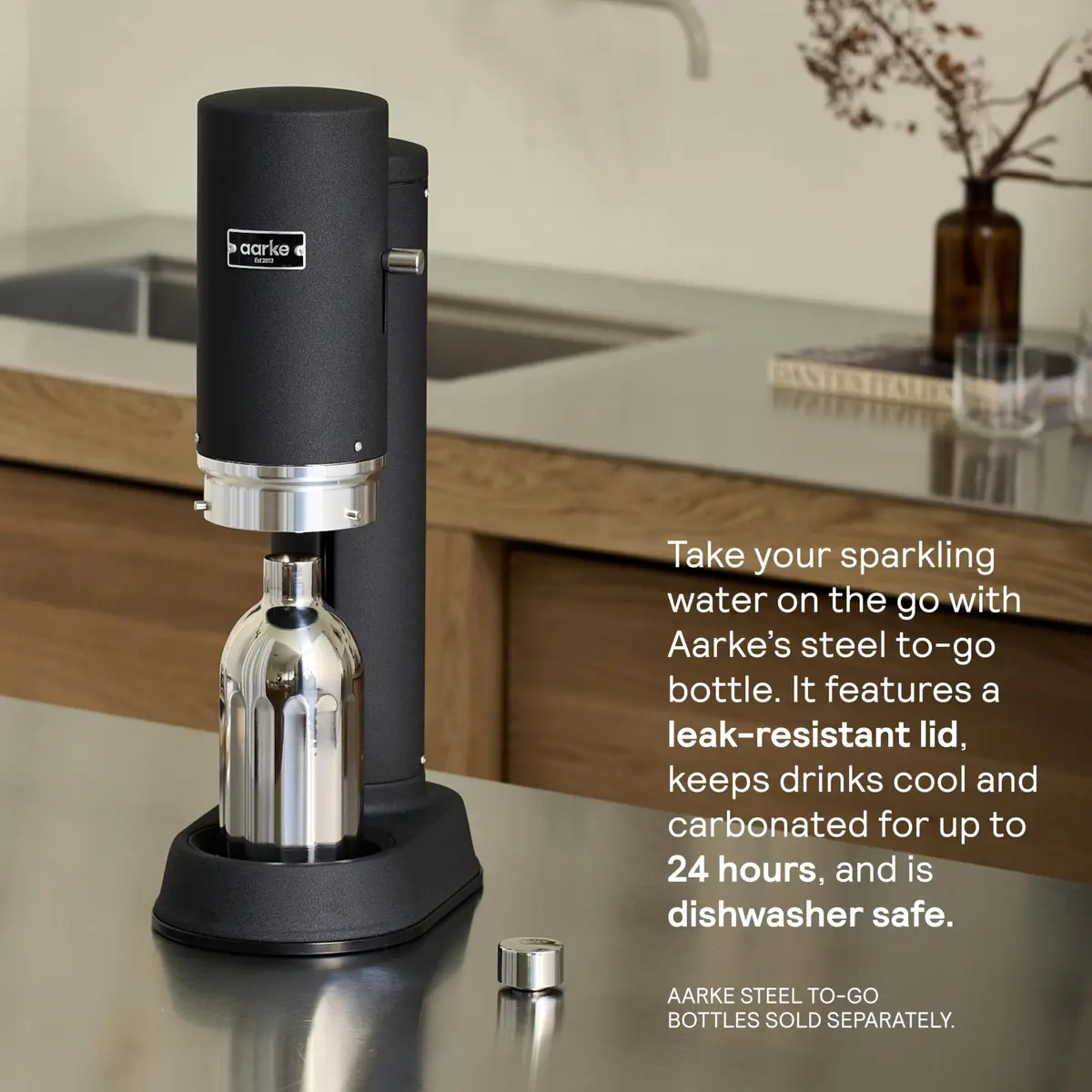 aarke Carbonator Pro - Premium Sparkling Water Maker, Matte Black | Dishwasher Safe Glass Bottle, Stainless Steel, Cordless - view 5