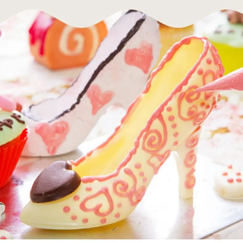 TUKE 3D Polycarbonate Chocolate Mold with Clips High Heel Shoe | Food Grade Candy & Cake Decoration (L 7.8 x 6.8 x 2.88inch) - view 7