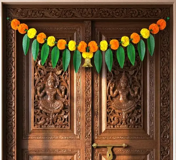iHandikart Marigold Flowers with Mango Leaf Door Hanging Toran 96.5x20.3 cm (38x8 inch) Pack of 1 | Traditional Festival Decoration - main product image