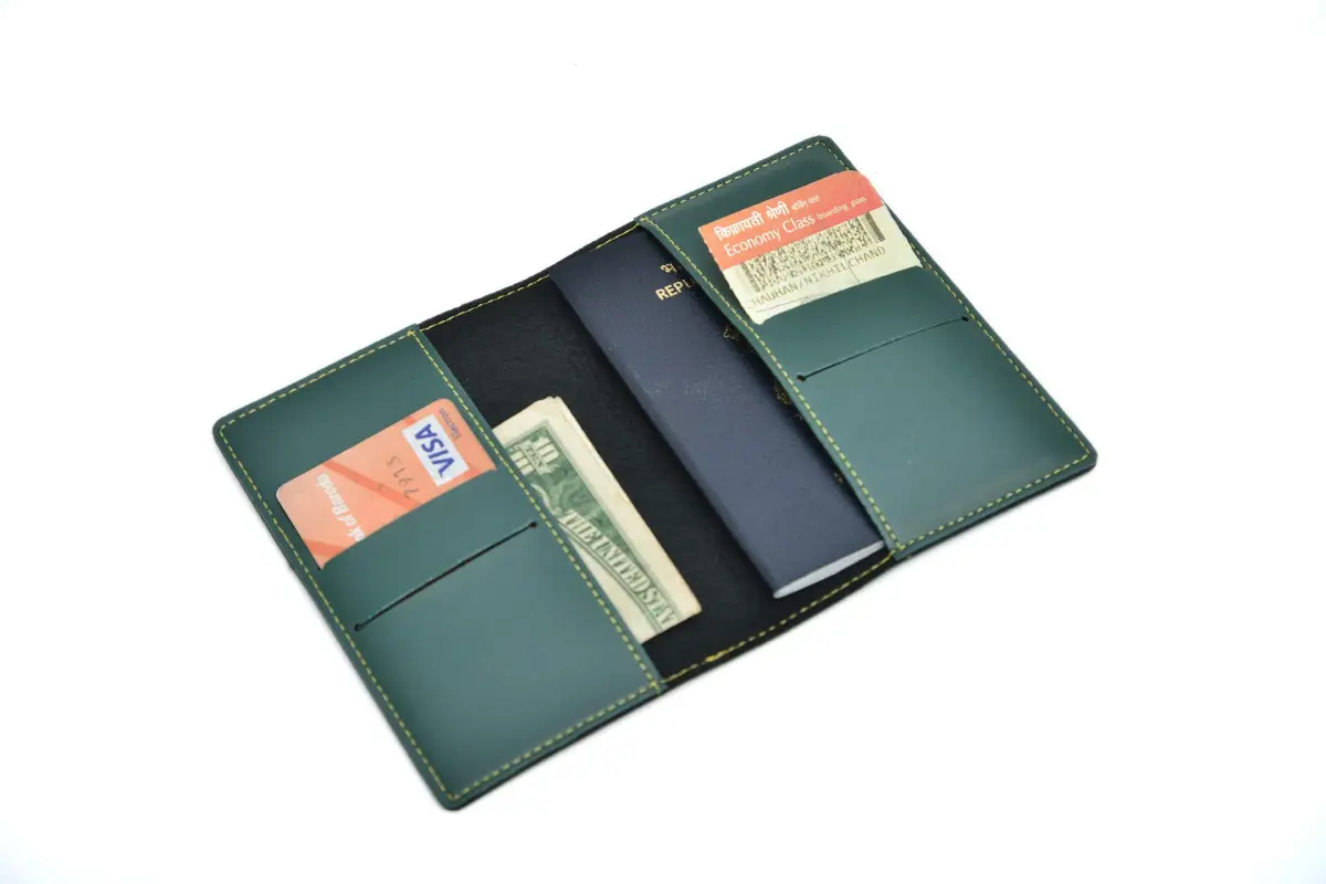 YOUR GIFT STUDIO Personalised Leather Gift Set for Women | Wallet, Passport Cover, Sunglasses Case, Keychain (Green) - view 4