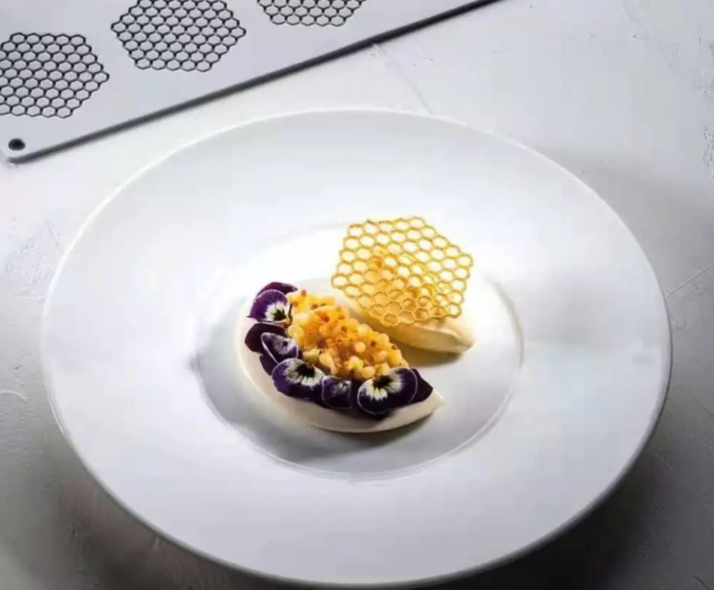 TUKE Honeycomb Silicone Fondant Cake Mold 14.8 x 3.12 x 0.08 inches | Food Grade BPA-Free for Chocolate Candy Baking - view 6