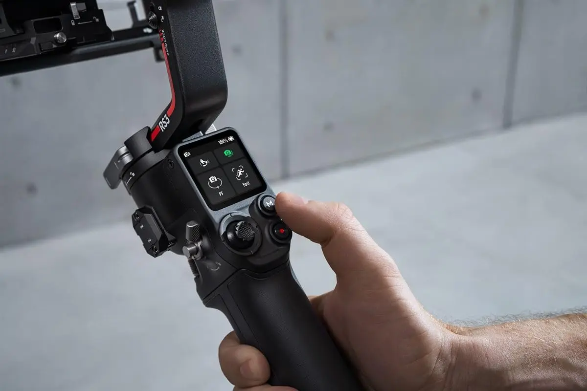DJI RS 3 Combo 3-Axis Gimbal Stabilizer for DSLR & Mirrorless Cameras | 3 kg Payload, OLED Touchscreen, Automated Axis Locks - view 6