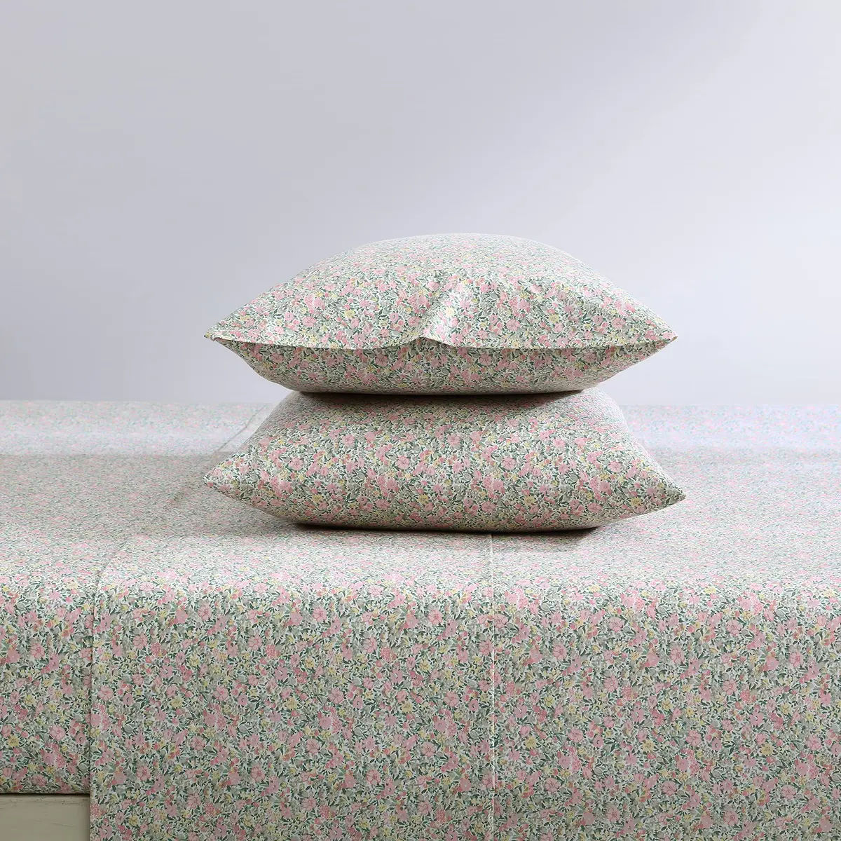 Laura Ashley Twin Size Sheet Set with Fitted Sheet & Pillowcase | 300-Thread Cotton Sateen, Soft & Durable (70-120 chars) - view 3