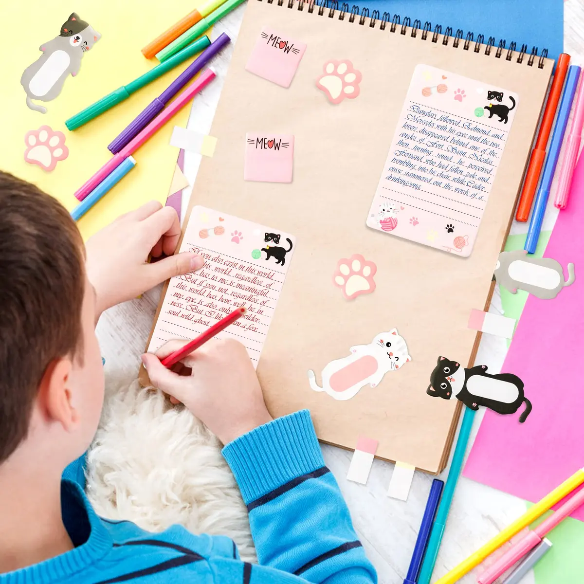 Xqumoi Cat Sticky Notes Set, 550 Sheets | Cute Cat & Paw Shaped Memo Pads Bundle - view 3