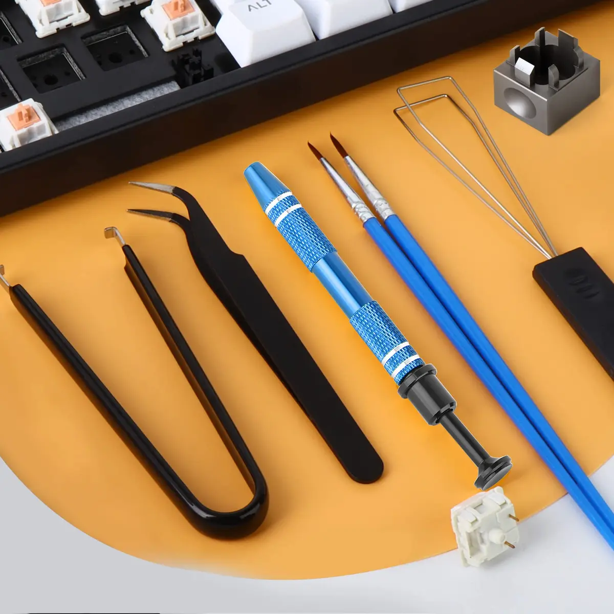 YIMAGUJRX Keyboard Lube Kit with Switch Opener, Tweezers, Keycap & Switch Pullers, Lubrication Brush for Custom Keyboard (6 Pcs) - view 6