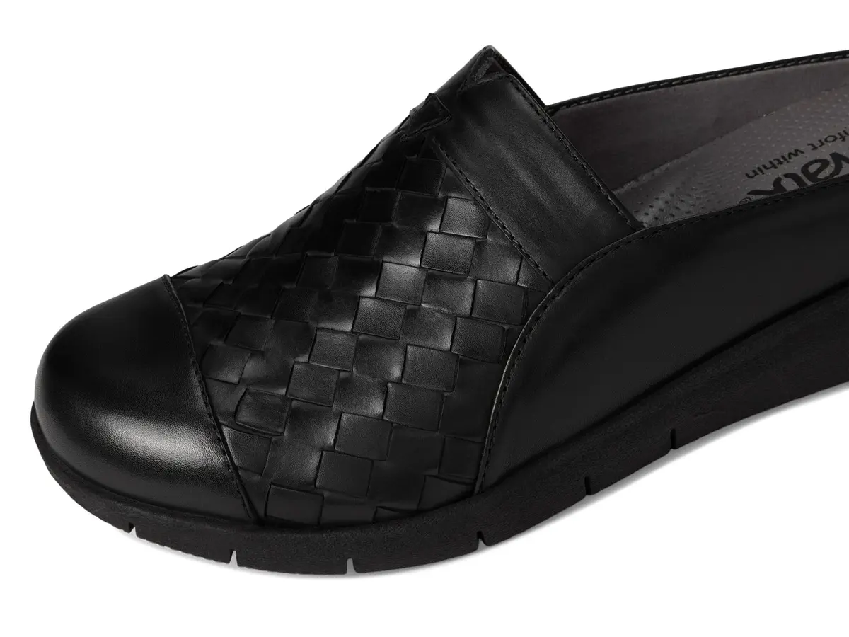 SoftWalk San Marcos II Black 11 Narrow | Comfortable Leather Slip-On Shoes for Women - view 9