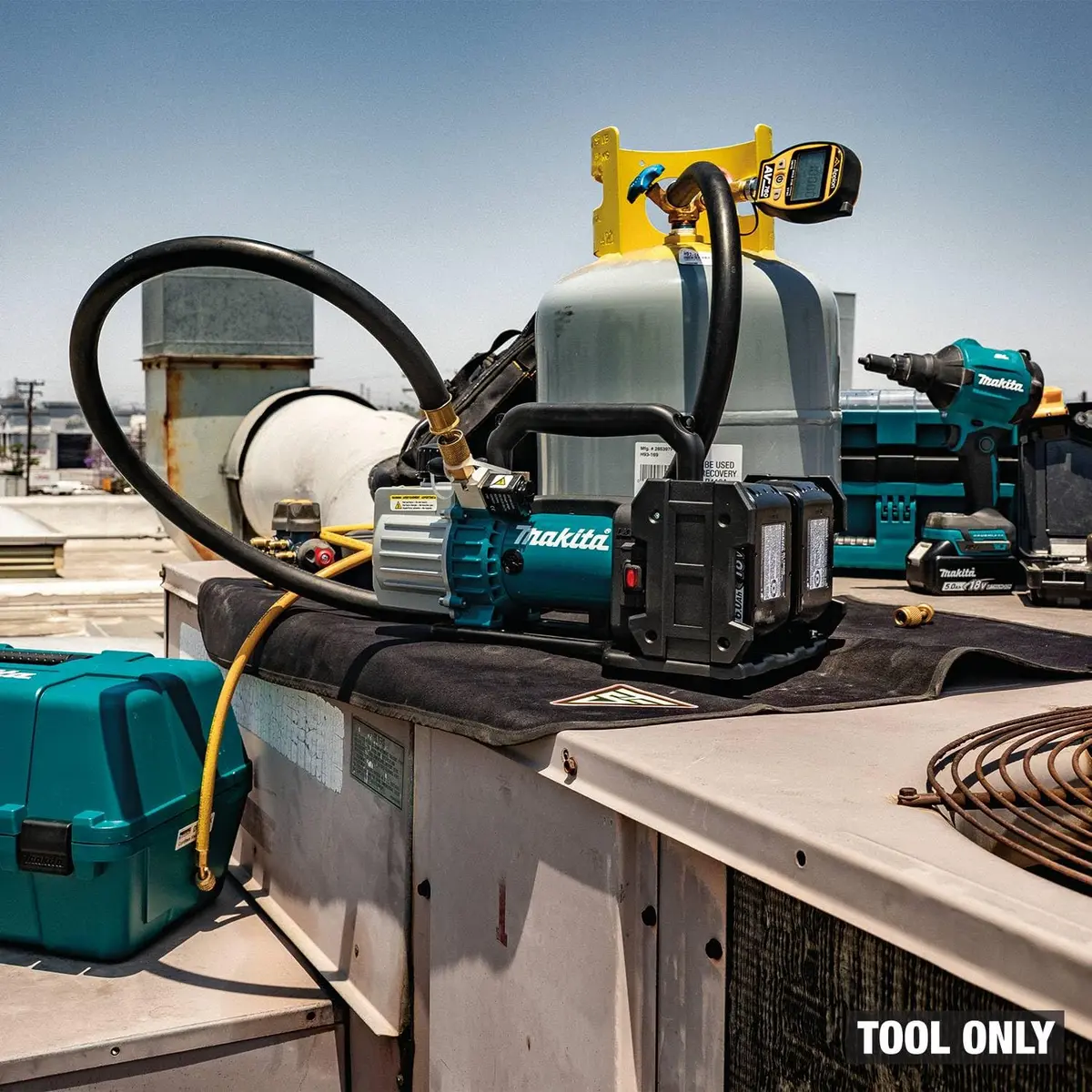 Makita DVP181ZK 18V LXT® Cordless 4 CFM Dual-Stage Vacuum Pump, Tool Only | High Power HVAC Solution - view 4