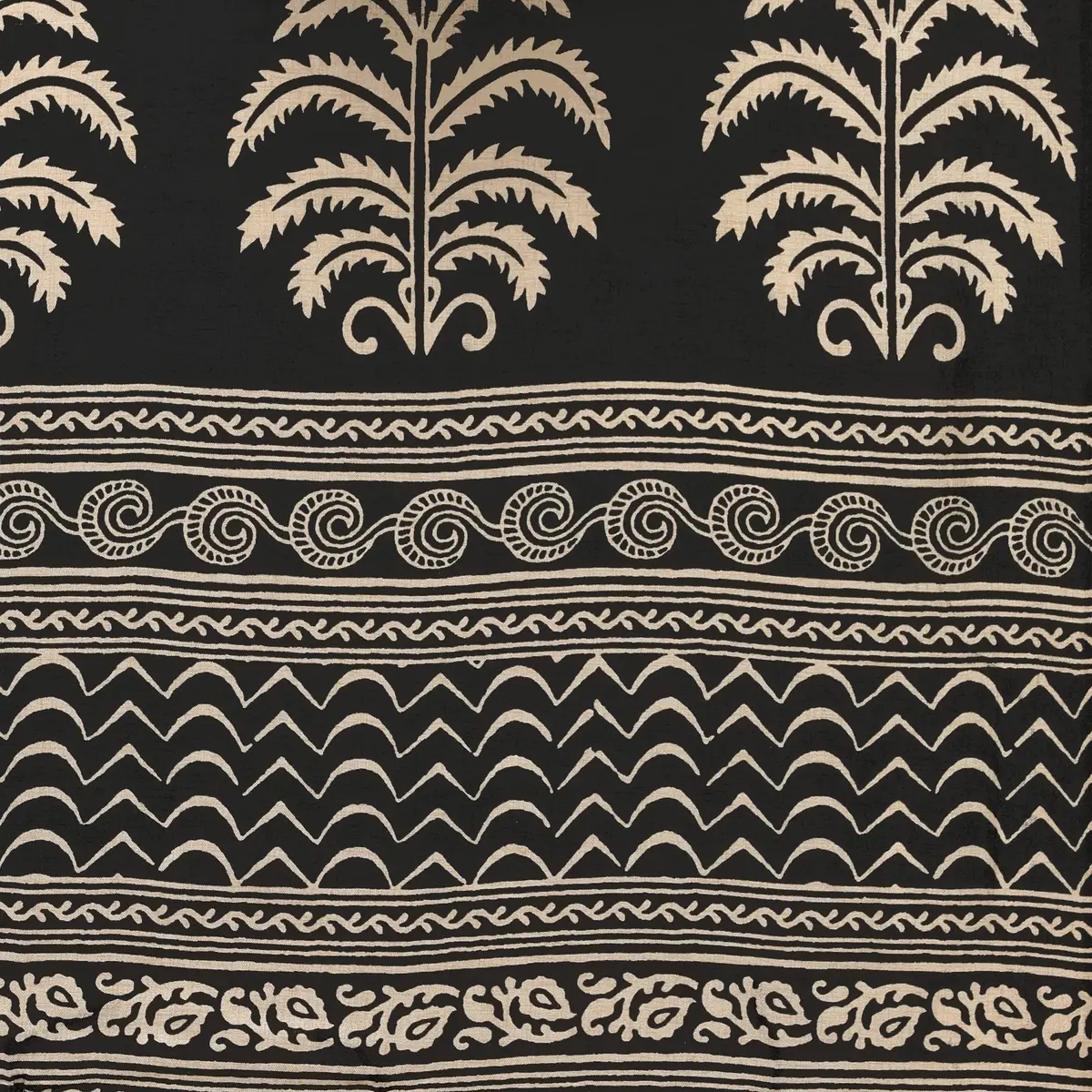 EthnicJunction Khadi Silk Cotton Kalamkari Print Saree with Blouse Piece - 5.5 Mtrs (Beige & Black) - view 5