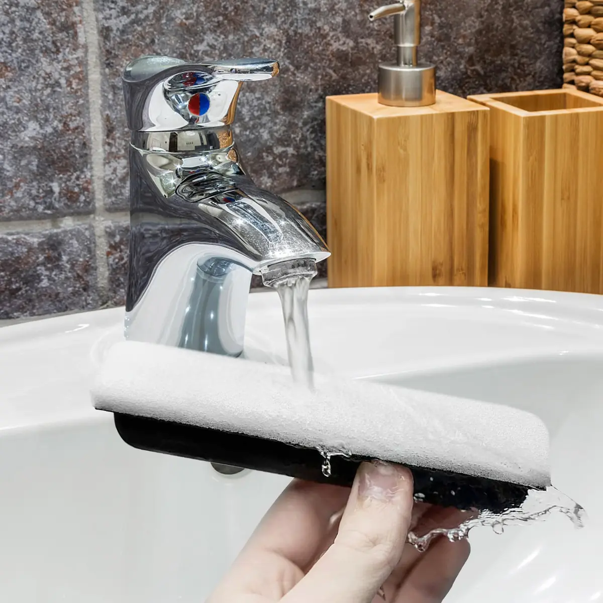 quskay Beard Cleaner Brush | Effortless Beard & Sink Cleanup in India - view 5