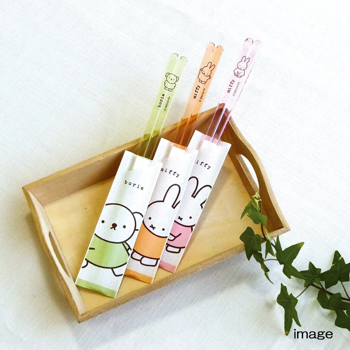 金正陶器(Kaneshotouki) Dick Bruna Miffy Clear Chopsticks 23cm | Light Green, Made in Japan - view 2