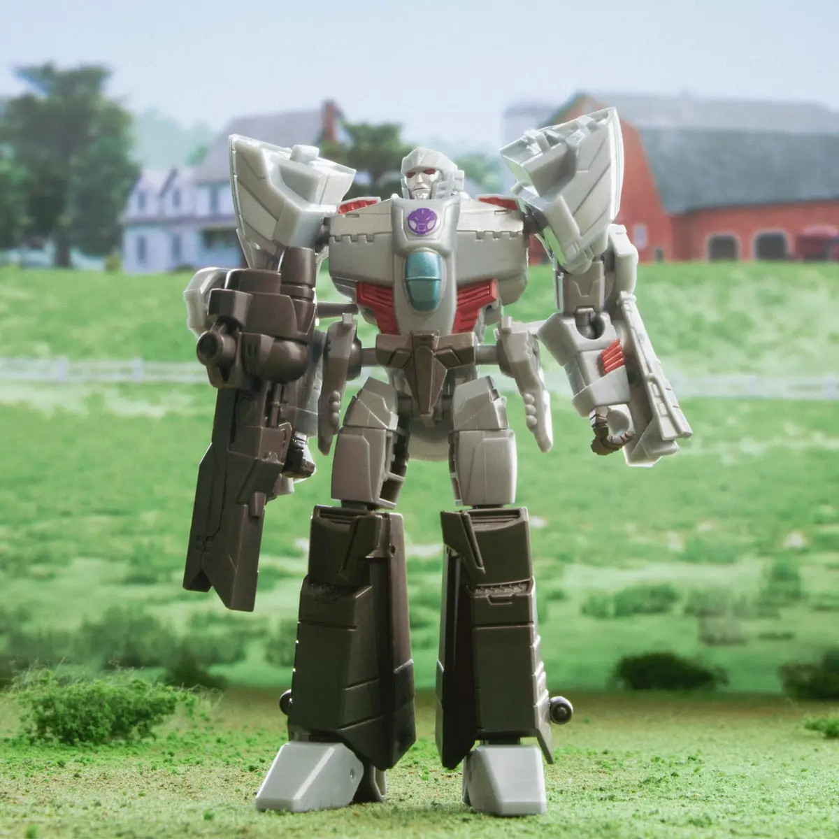 Transformers EarthSpark Deluxe Class Megatron Action Figure 5-Inch (12.7 cm) | Converts in 11 Steps - view 6