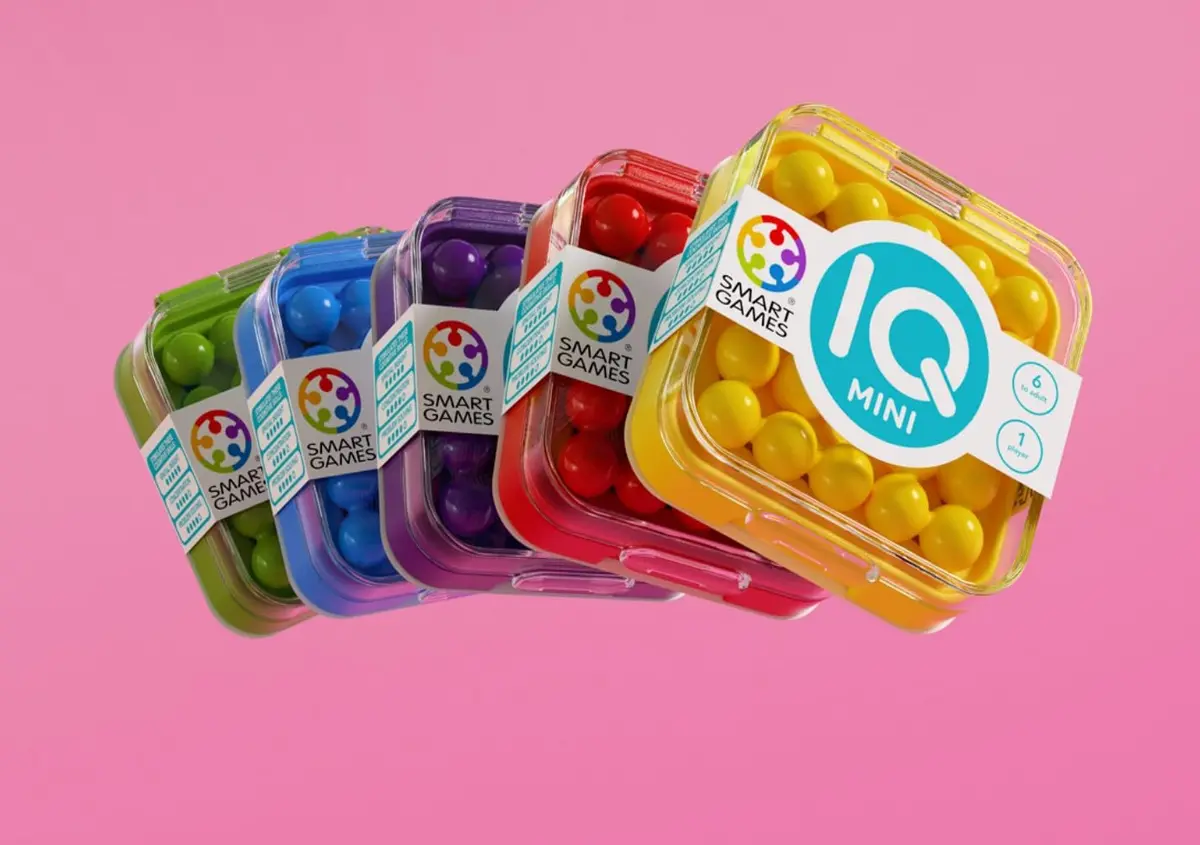 SmartGames IQ Mini Create Challenges Compact Puzzle Game 6+ Years | Pocket-Sized Brain Teaser - view 2