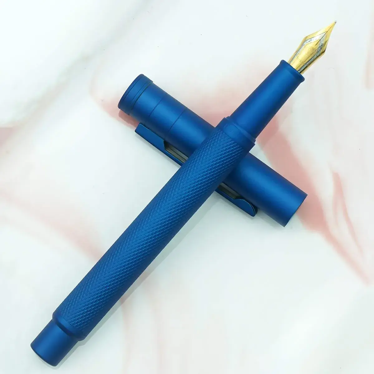 erofa Sky Blue M Nib Fountain Pen with Bamboo Clip, Silver Aluminum Alloy Writing Pen 135mm - view 4
