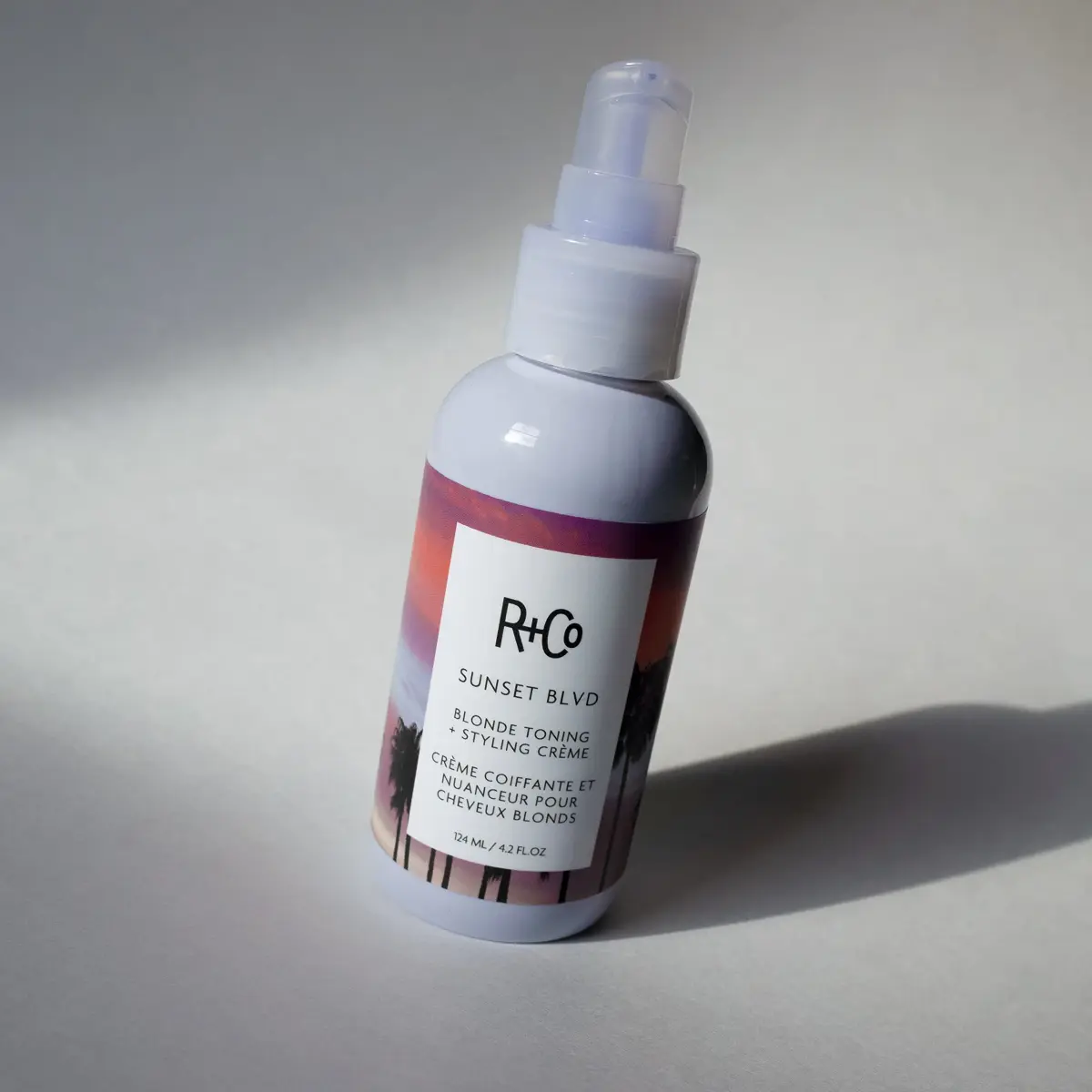 R+Co SUNSET BLVD Blonde Toning Styling Crème 124ml (4.2 Oz) | Tones Brassiness & Smooths Damaged Hair - view 4