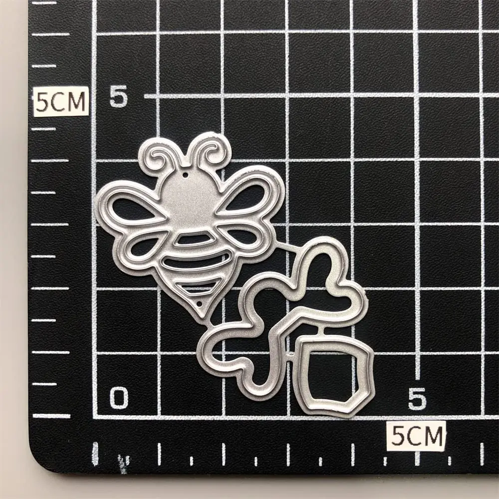 Trdxxx Bee Frame Metal Die Cuts 4.5cm x 4.4cm | Crafting Stencils for Card Making & Scrapbooking - view 3